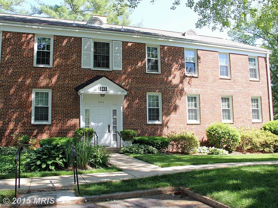 1st image of 647 Azalea Dr APT 2
