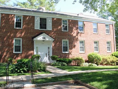 647 Azalea Dr APT 2, Rockville, MD, 20850