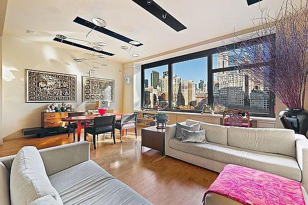 1st image of 21 E 22nd St APT 9D