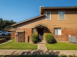 5640 Cedar Creek Dr, Benbrook, TX 76109