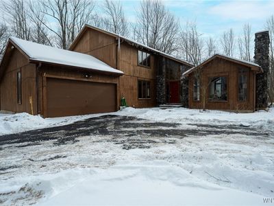 10545 County Rd, Clarence, NY, 14031