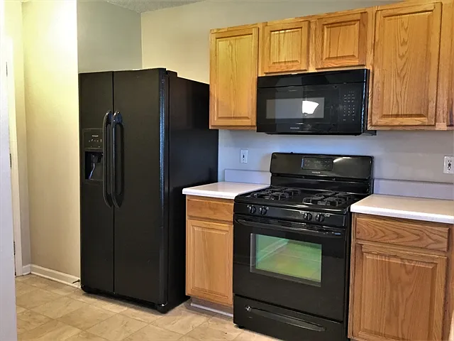 5915 Leawood Run Ct — Photo 3