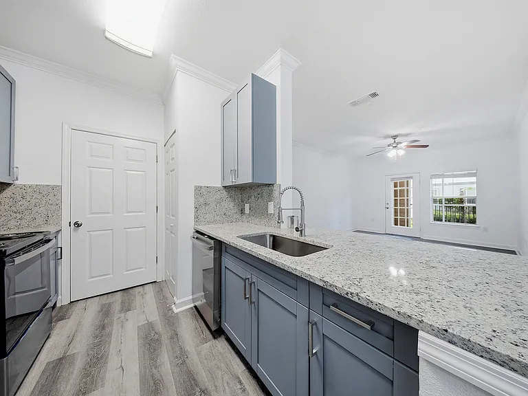 18477 Bridle Club Dr — Photo 8