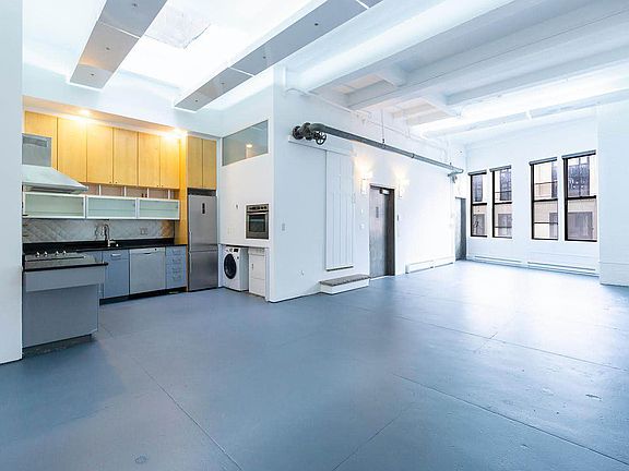 5th image of 8 Beach St Penthouse 1