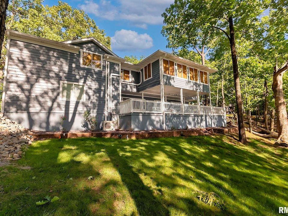 1st image of 640 Lakeview Dr