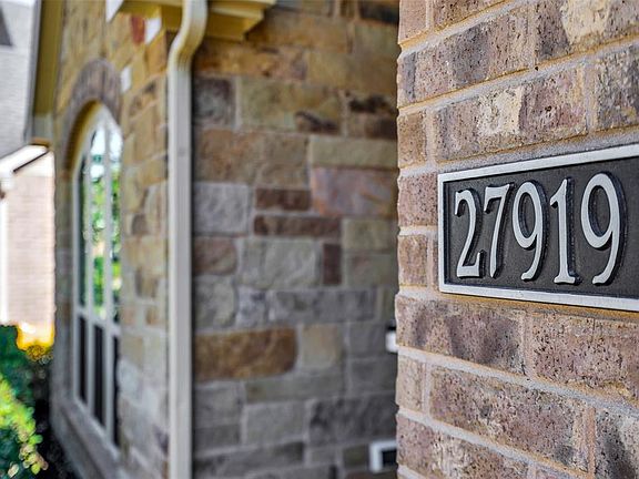 5th image of 27919 Brandy Creek Ln