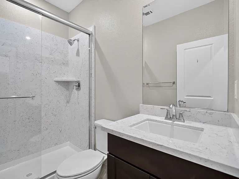 1606 Hidden Creek Ln — Photo 6