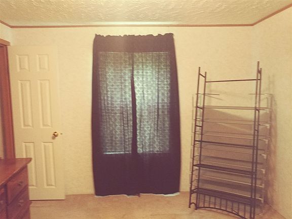 4th image of 742 City View Dr