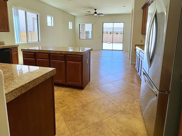 1259 W Faldo Dr — Photo 5