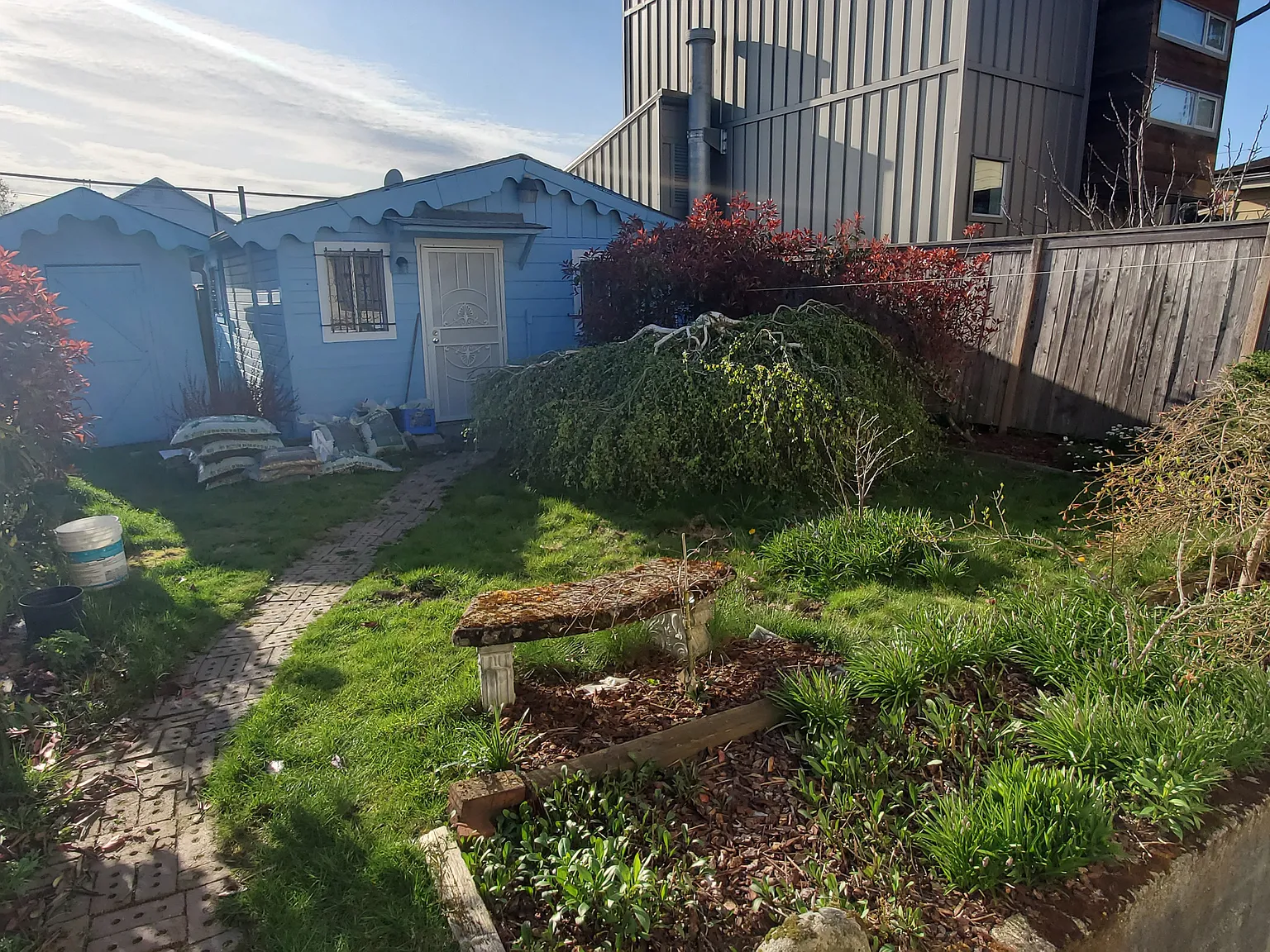 2 bed, 400 sqft, $1,400 — Photo 2