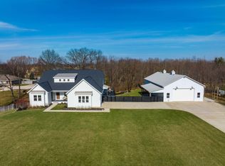 2739 E Orange Rd, Lewis Center, OH 43035