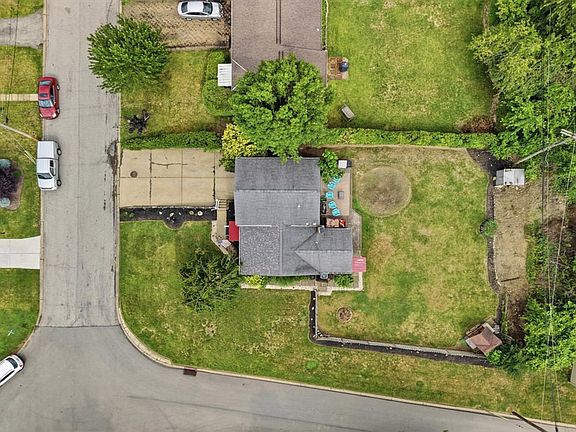 5th image of 1729 Beryl Dr