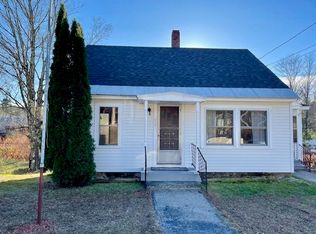 52 Maple St, Union, NH 03887