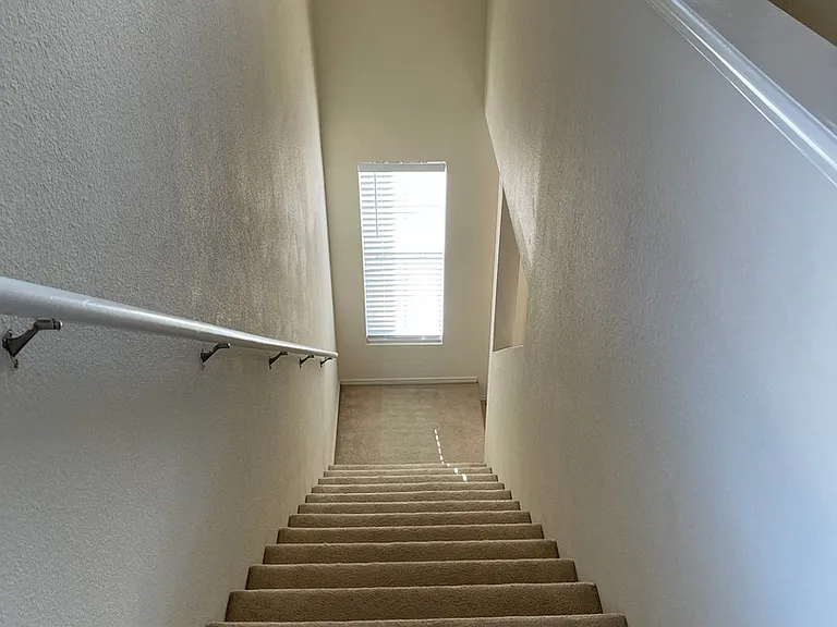25447 Longbranch Run — Photo 12