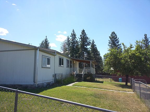 Front yard from the north