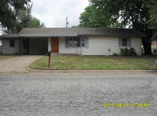 230 Meek Ave, Arkansas City, KS 67005