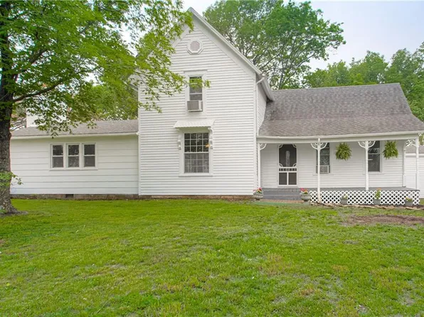 17095 W 357th St, Paola, KS 66071