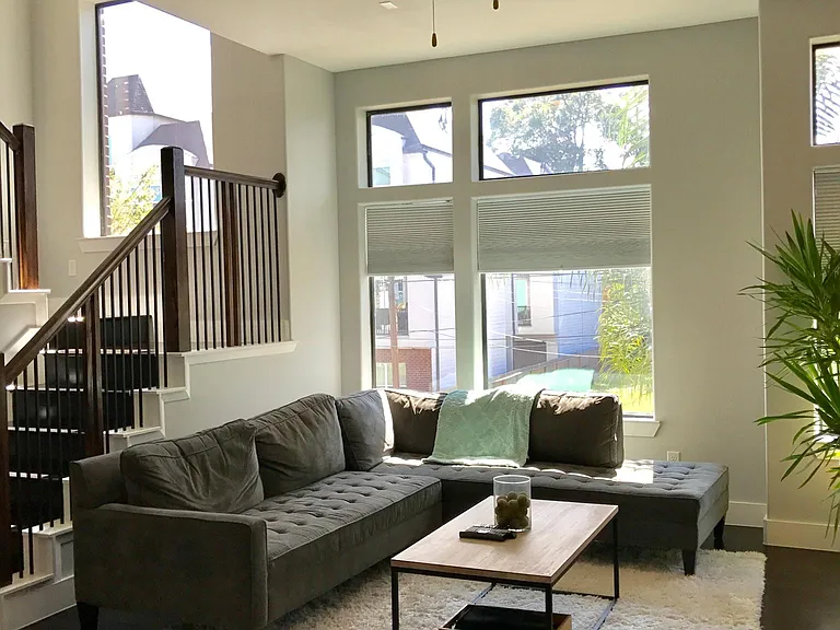 1406 Spring St — Photo 5