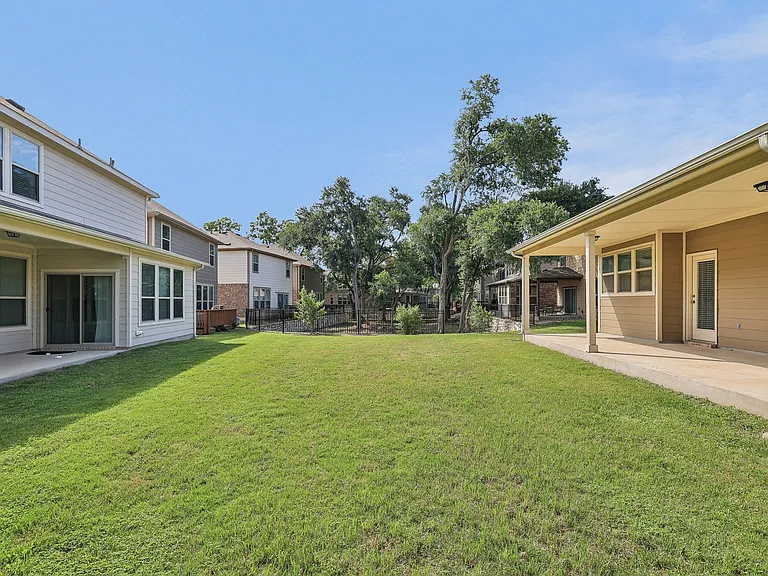 10418 Turnbull Loop — Photo 33