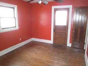 5th image of 8413 Vineyard Ave