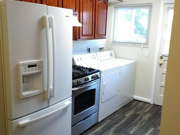 Opposite wall in kitchen, Refrig. has icemaker and cold wate