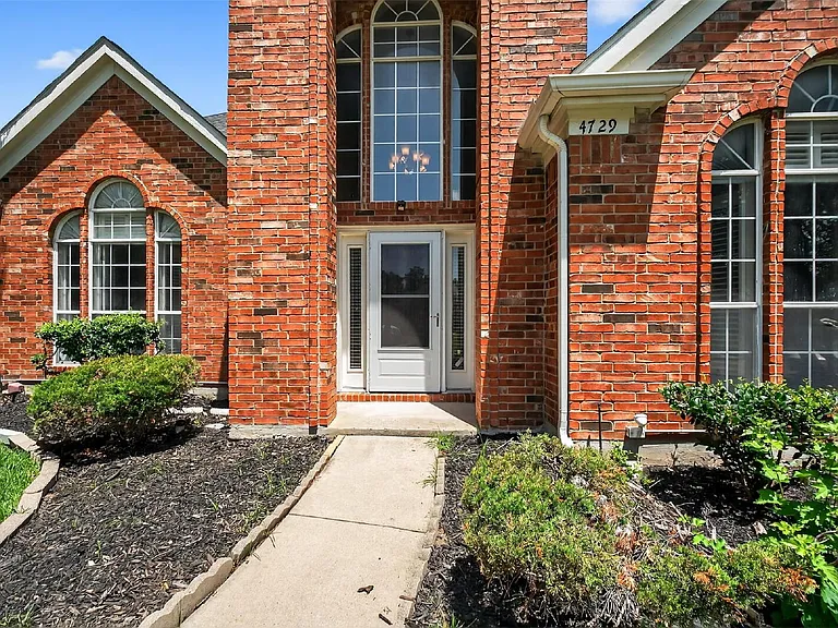 4729 Bull Run Dr — Photo 40