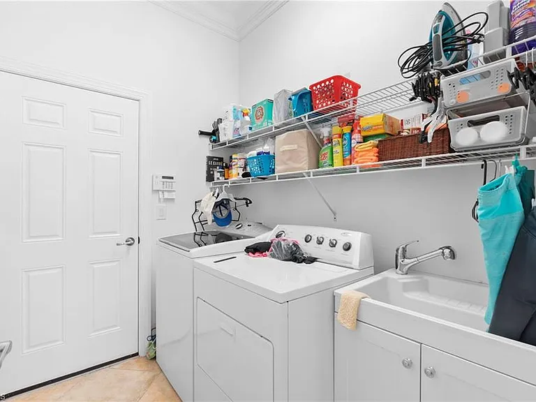 8095 Piedmont Dr — Photo 39