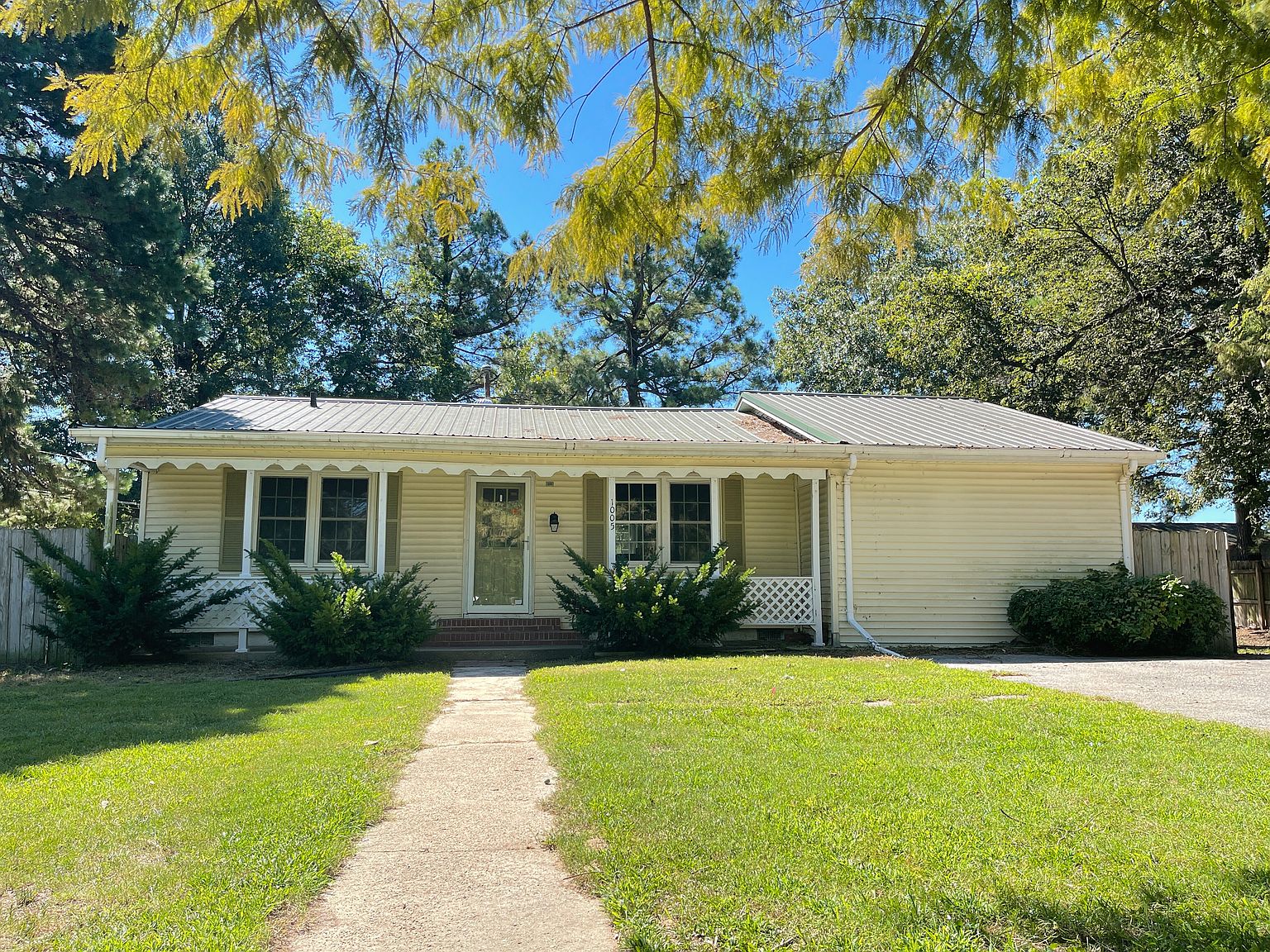 1005 W Lake St, Manila, AR 72442 Zillow