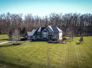487 Lakewood Farms Dr, Loveland, OH 45140