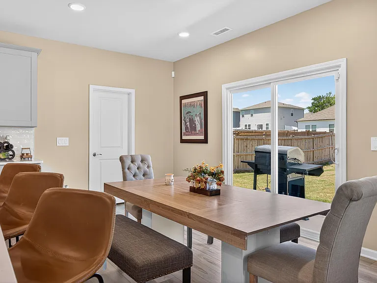 676 Winesap Dr — Photo 12