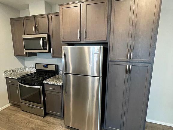3rd image of 1904 F Ave APT 102