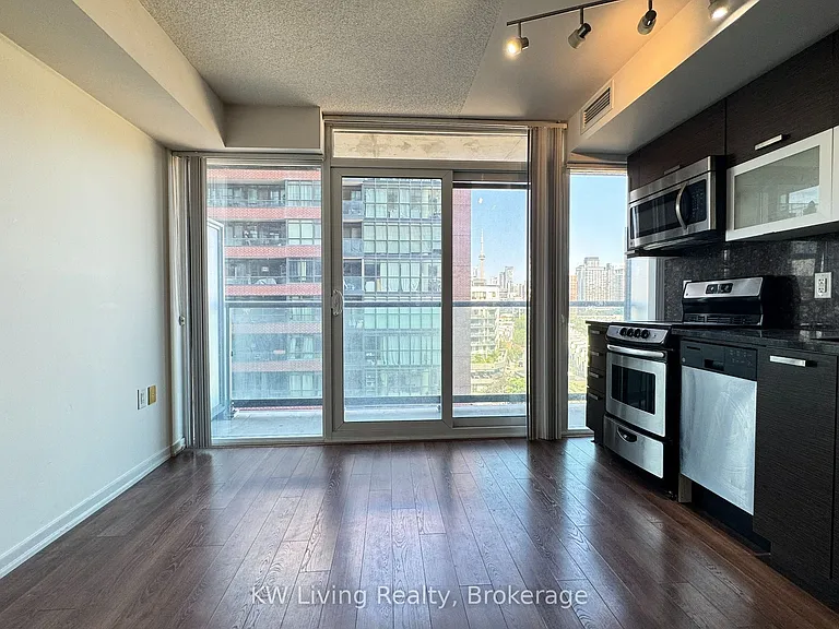 36 Lisgar St #1011E — Photo 11