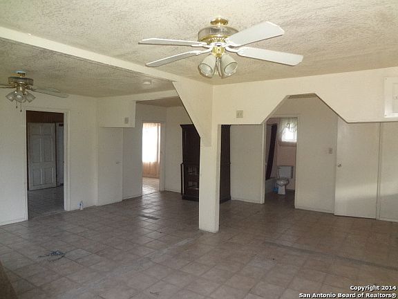 2nd image of 226 Esmeralda Dr