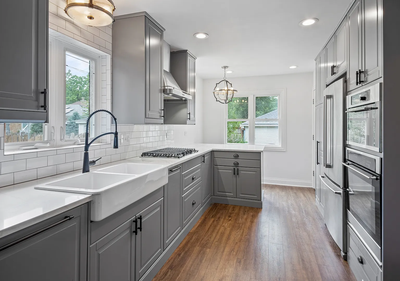 3 bed, $3,695 — Photo 2