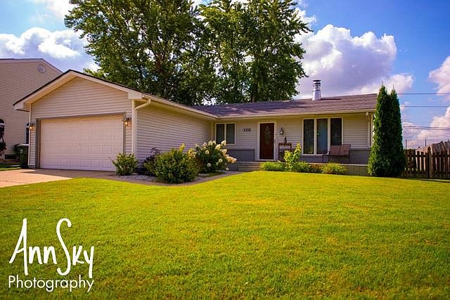 1st image of 20262 S Holly Ln