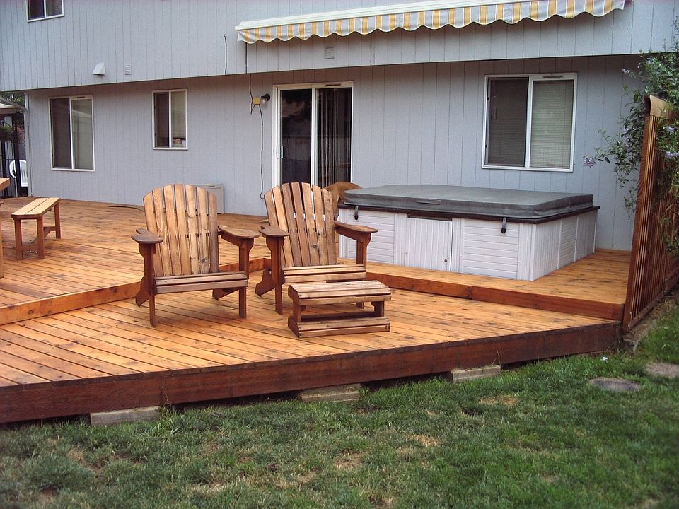 built in hot tub