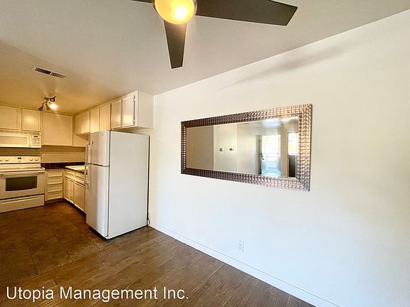 5th image of 550 N Villa Ct Unit 211