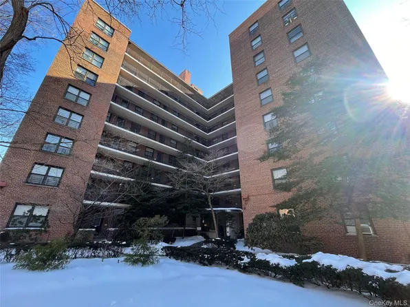 35-31 85 Street #8L, Jackson Heights, NY 11372