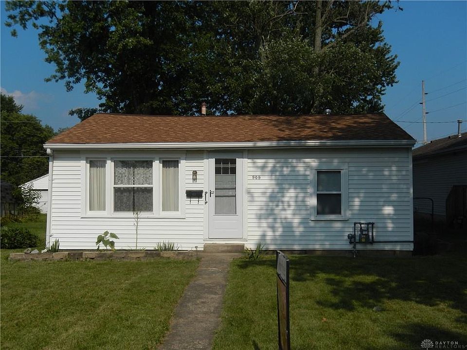 1st image of 909 Blaine Ave