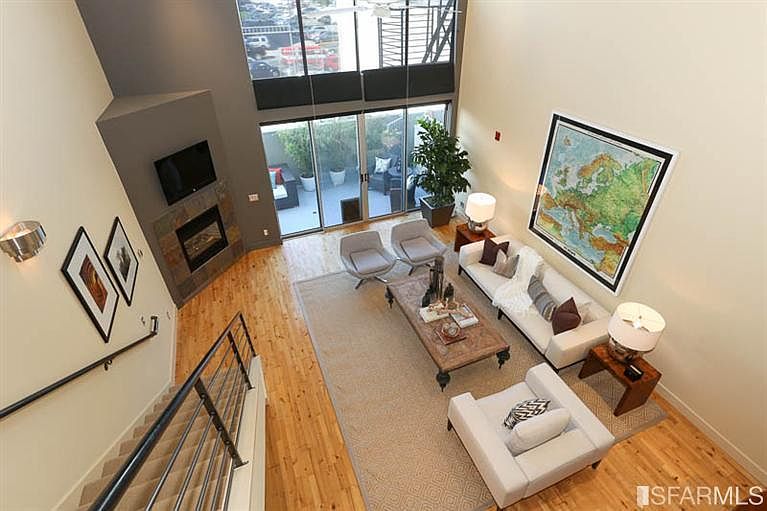 1st image of 128 Morris St APT 6