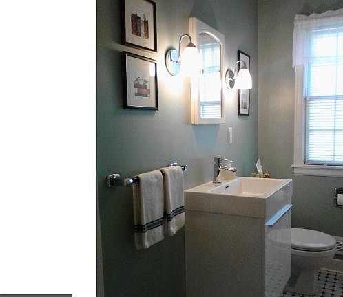 5th image of 1931 McKinley St NE