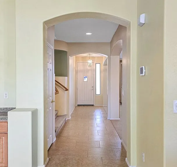 14226 W Wethersfield Rd — Photo 17