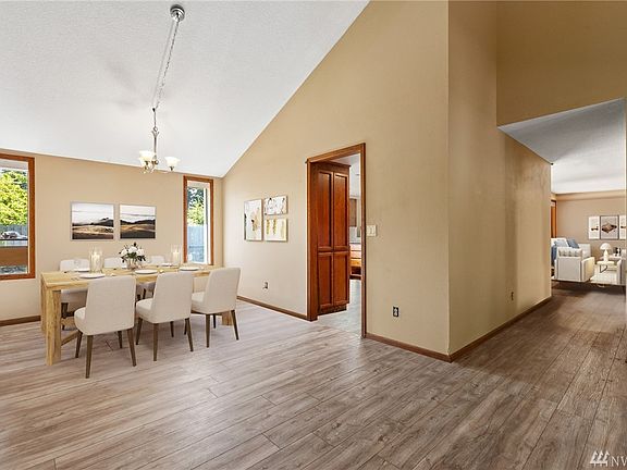 5th image of 6511 35th Avenue Ct E