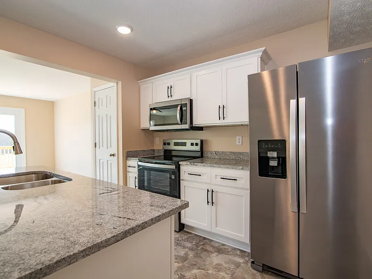 203 Dixon Cir — Photo 25