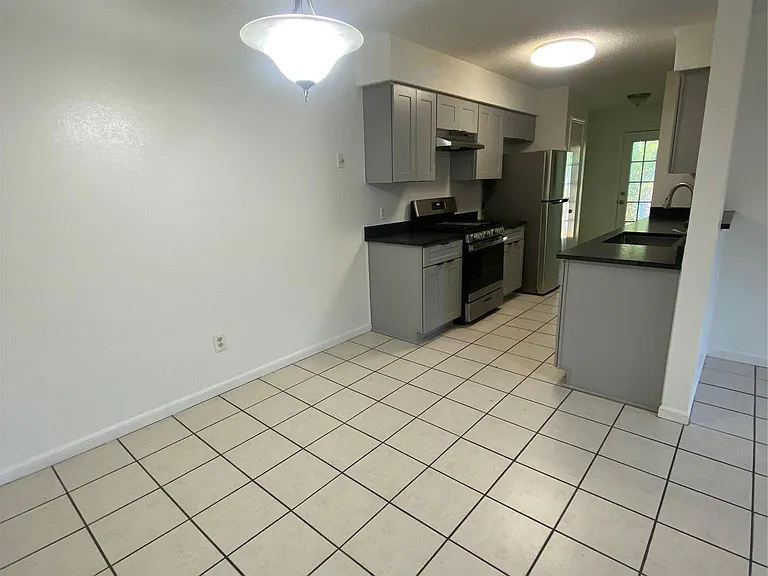 14201 Sussman Ct #B — Photo 5