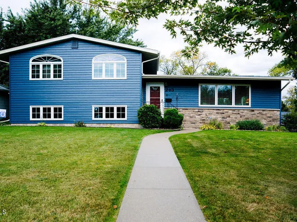 243 14th Ave NE, Jamestown, ND 58401