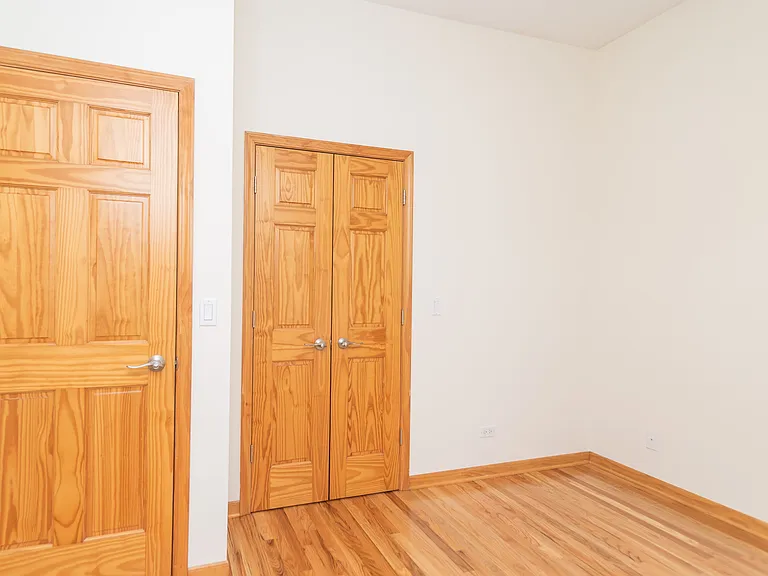1004 S Loomis St #2 — Photo 10
