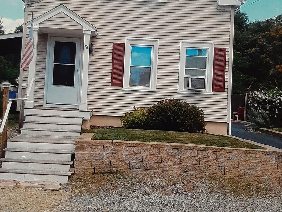 1st image of 76 Hedley Ave
