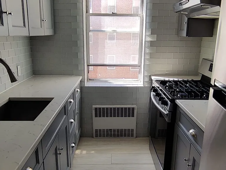 9941 64th Ave #C12 — Photo 2
