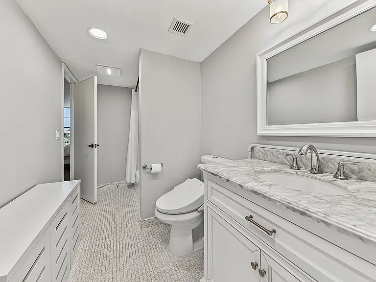 4 Royal Palm Way #3020 — Photo 24